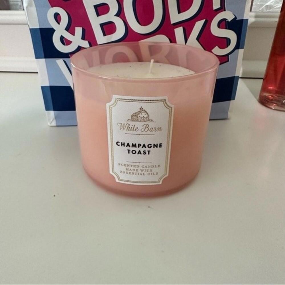 Champagne Toast candle Bath & Body Works